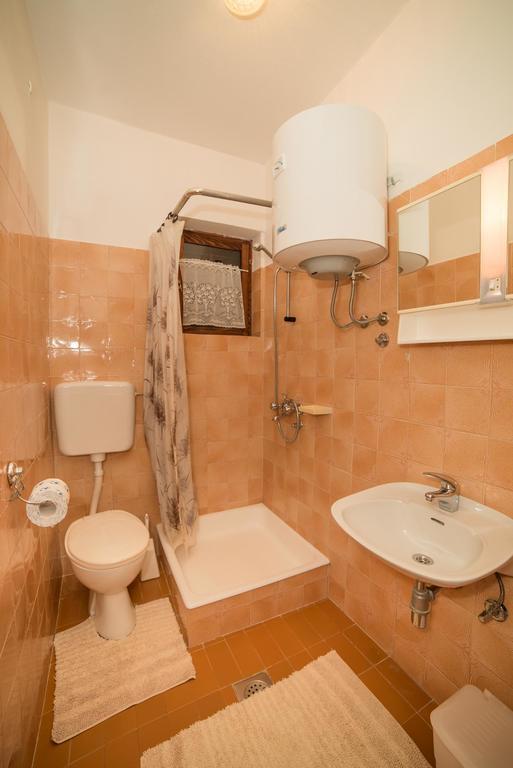 Apartment Anica Palit Exterior photo